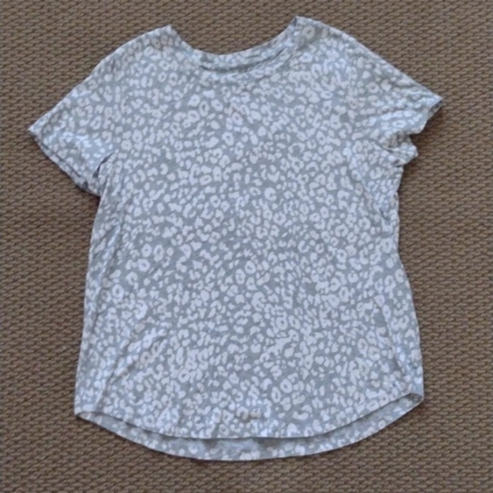 Old Navy Everywear Leopard Print T-Shirt